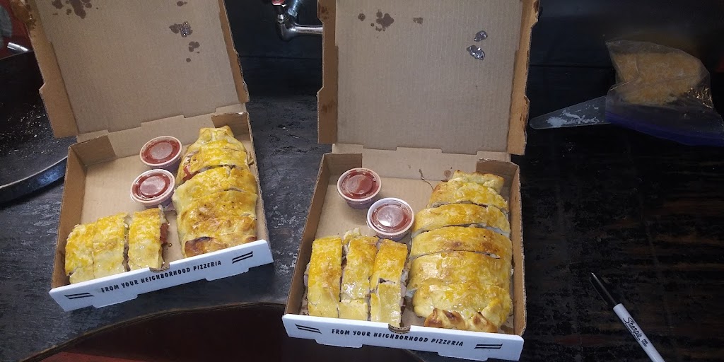 Dalouies Pizza | restaurant | 43 Ellis St, Repton, AL 36475, USA | 2512482006 OR +1 251-248-2006
