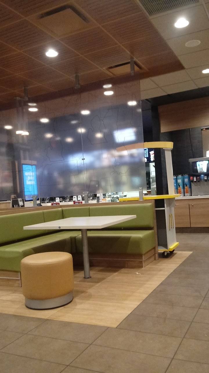Pilot Travel Center | restaurant | 10700 US-183 N, Mustang Ridge, TX 78610, USA | 5123983070 OR +1 512-398-3070