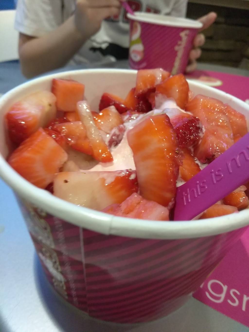 Menchies Frozen Yogurt | bakery | 5194 Commons Dr Ste 103, Rocklin, CA 95677, USA | 9166526577 OR +1 916-652-6577