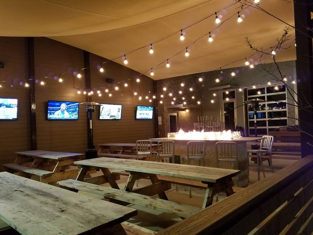 Walk-Ons Sports Bistreaux | restaurant | 1400 Pantheon Way, Hollywood Park, TX 78232, USA | 2104510563 OR +1 210-451-0563