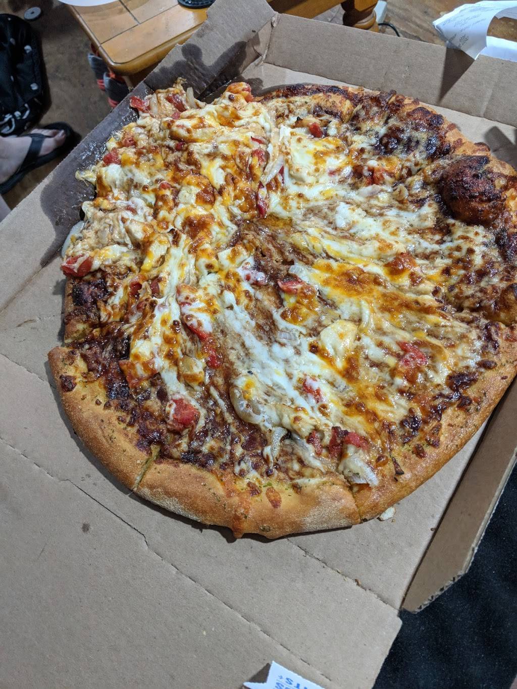Dominos Pizza | meal delivery | 651 S Wilson Rd, Radcliff, KY 40160, USA | 2703512121 OR +1 270-351-2121