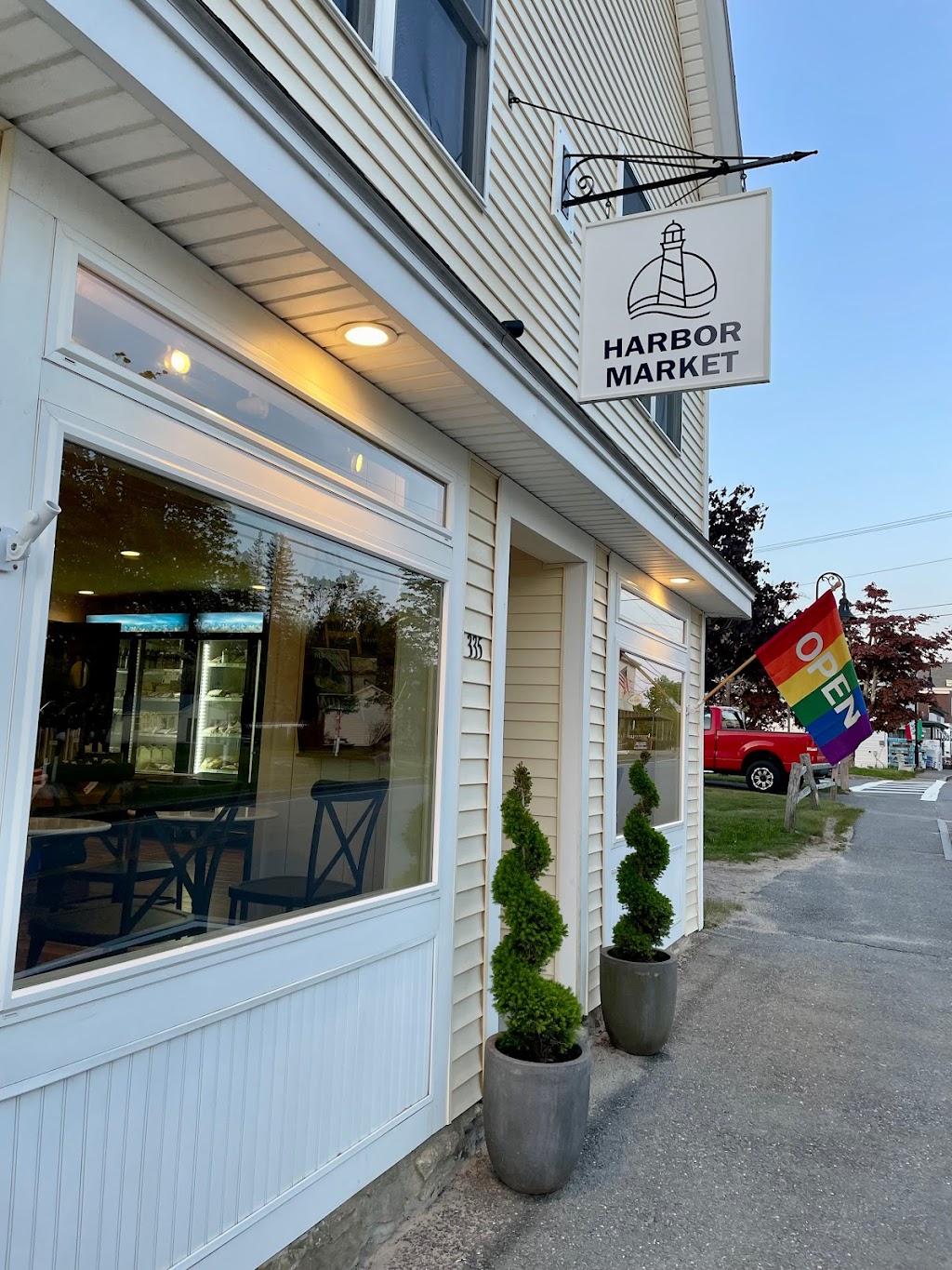 Harbor Market | meal takeaway | 335 Main St, Winter Harbor, ME 04693, USA | 2079639066 OR +1 207-963-9066