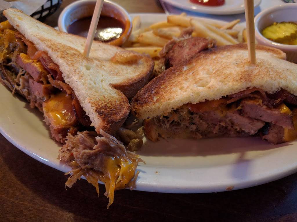 Logans Roadhouse | restaurant | 1716 Woodward Ave, Muscle Shoals, AL 35661, USA | 2563818052 OR +1 256-381-8052