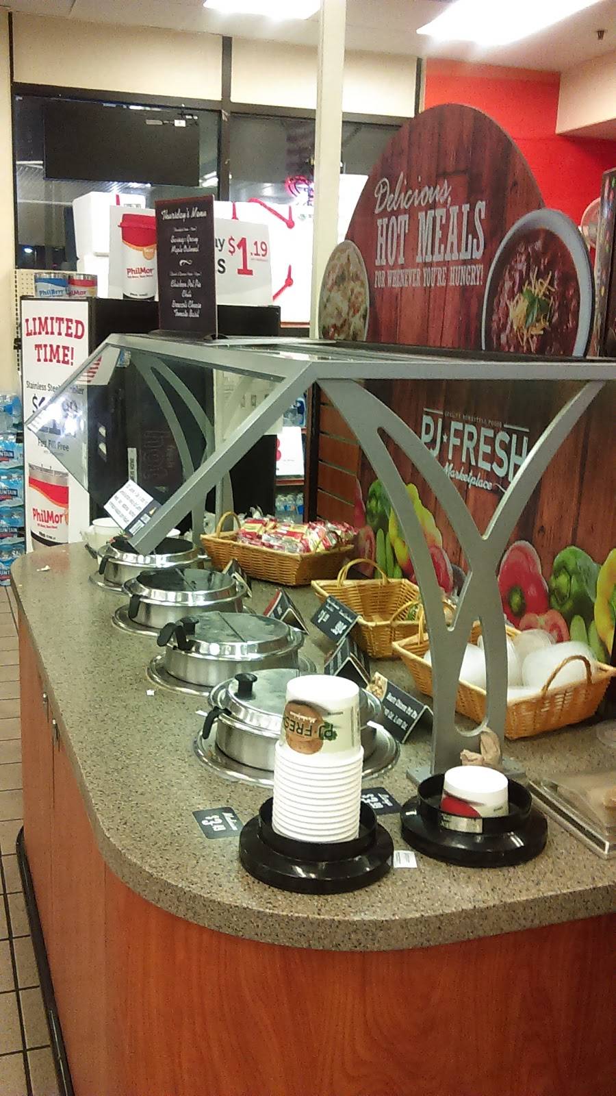 Flying J Travel Center | restaurant | 825 North Loop Road, Sullivan, MO 63080, USA | 5738608880 OR +1 573-860-8880