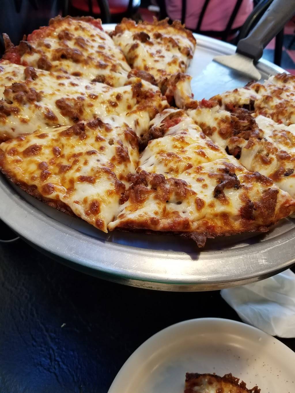 Mancinos Pizza & Grinders | restaurant | 6650 Centers Dr, Holland, OH 43528, USA | 4198653535 OR +1 419-865-3535