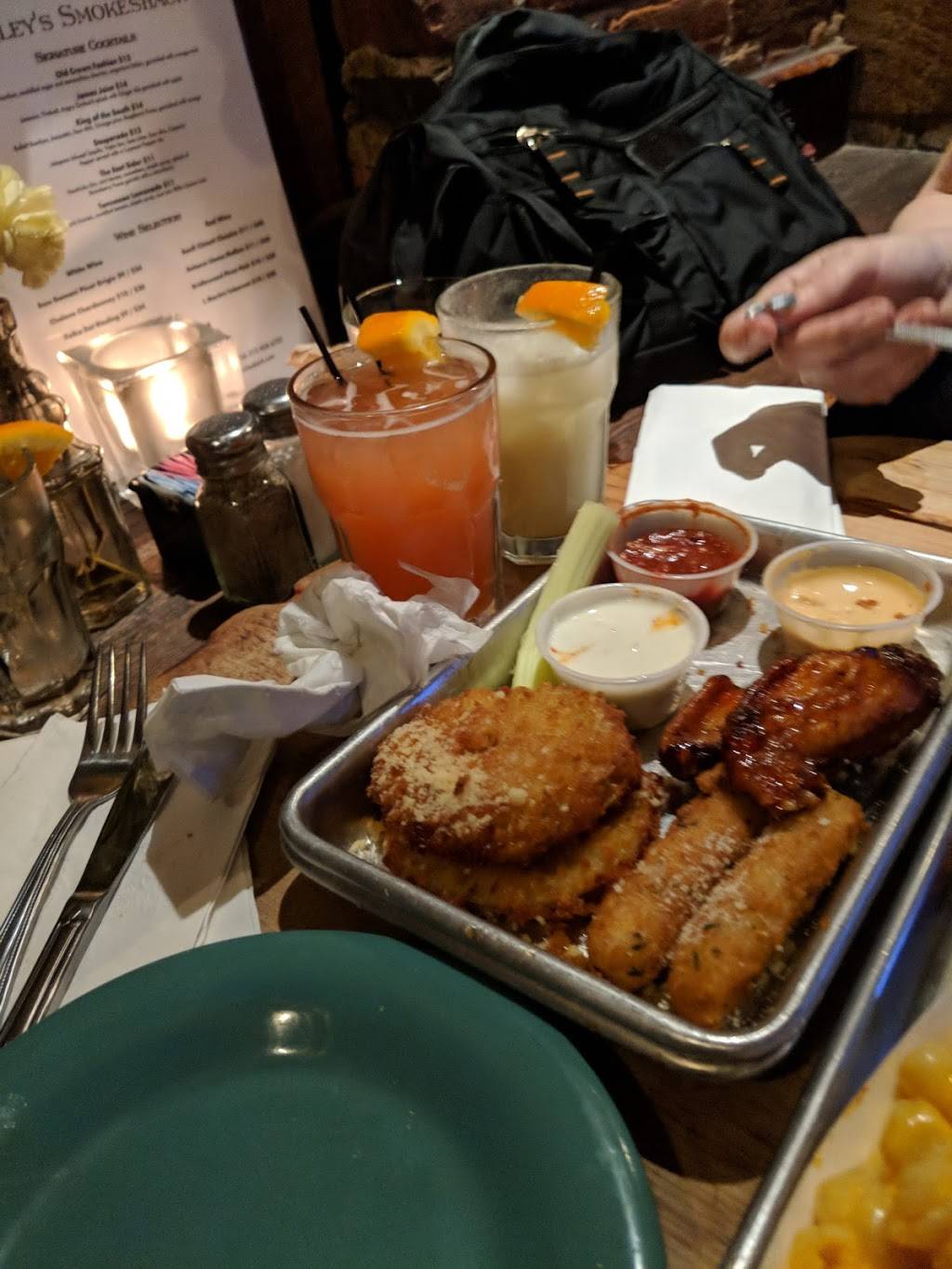 Harleys Smokeshack | restaurant | 355 E 116th St, New York, NY 10029, USA | 2128286723 OR +1 212-828-6723