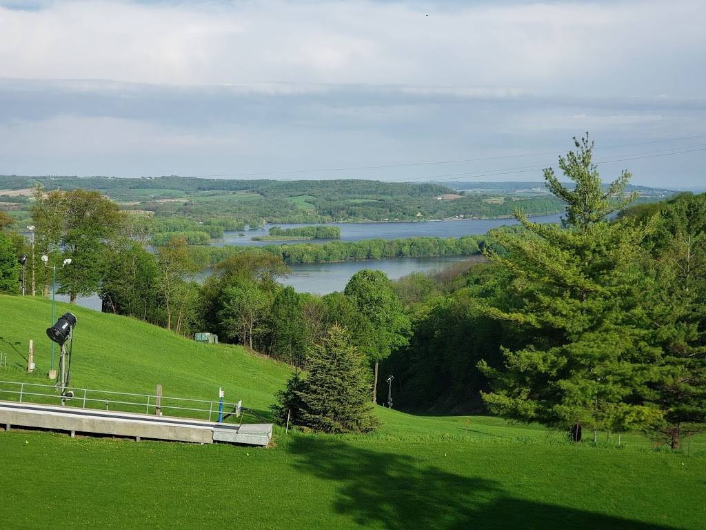 Chestnut Mountain Resort | restaurant | 8700 W Chestnut Mountain Rd, Galena, IL 61036, USA | 8003971320 OR +1 800-397-1320