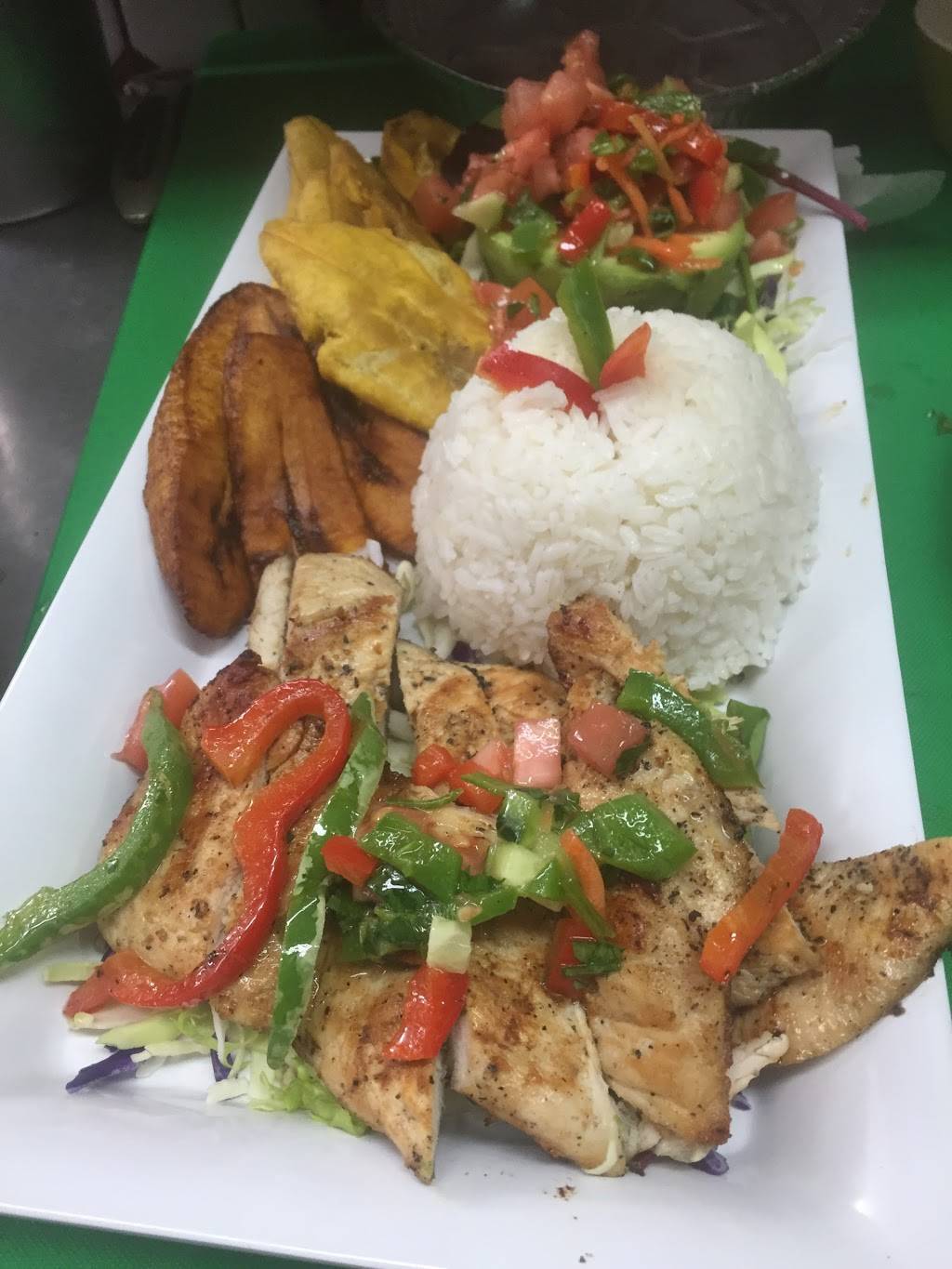 El Rinconcito | restaurant | 408 E 10th St, New York, NY 10009, USA | 2122541381 OR +1 212-254-1381