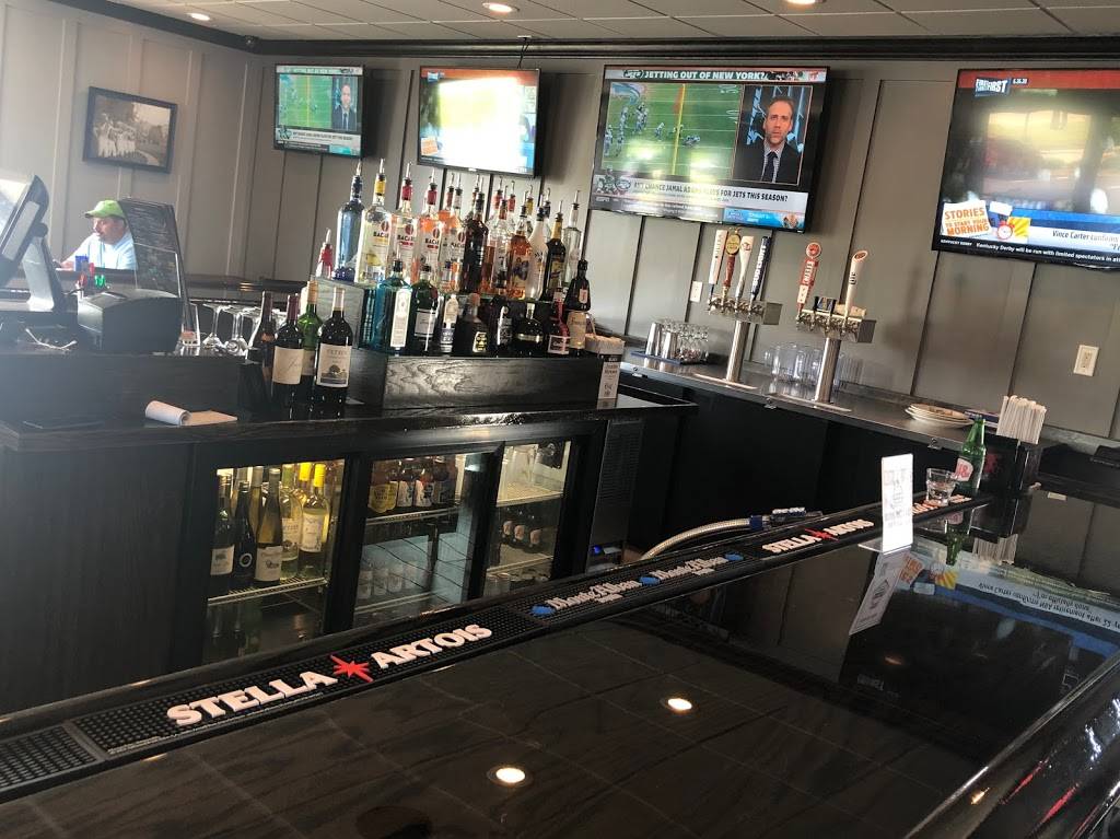 The Home Stretch Bar and Grill | restaurant | 1045 N Main St, Nicholasville, KY 40356, USA | 8593056843 OR +1 859-305-6843