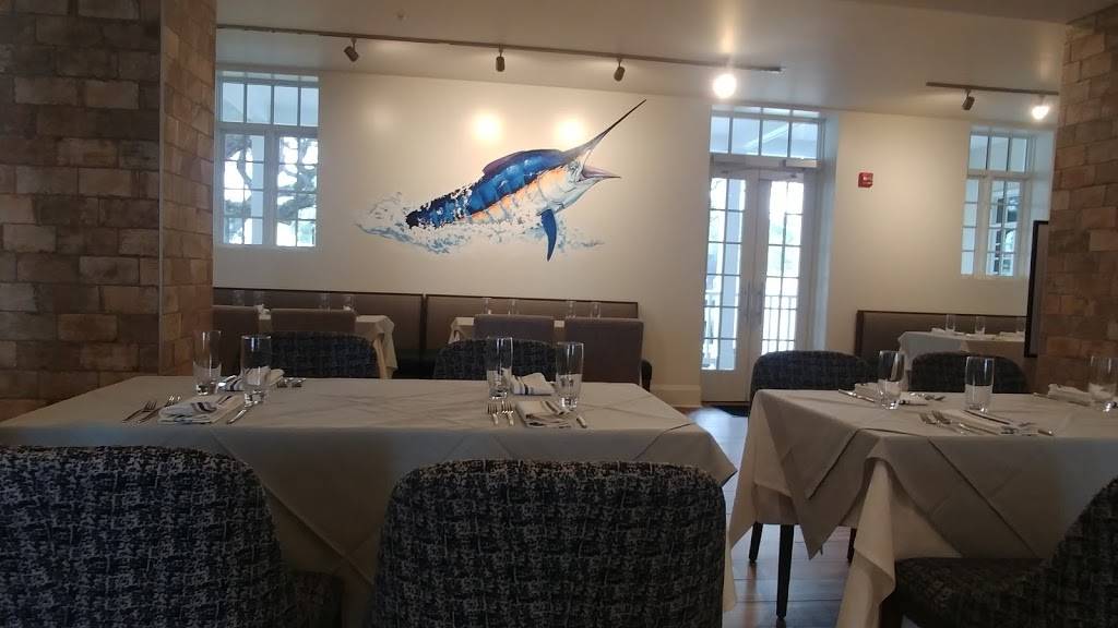The Blue Marlin | restaurant | 200 E Beach Blvd, Gulfport, MS 39507, USA | 2282063329 OR +1 228-206-3329