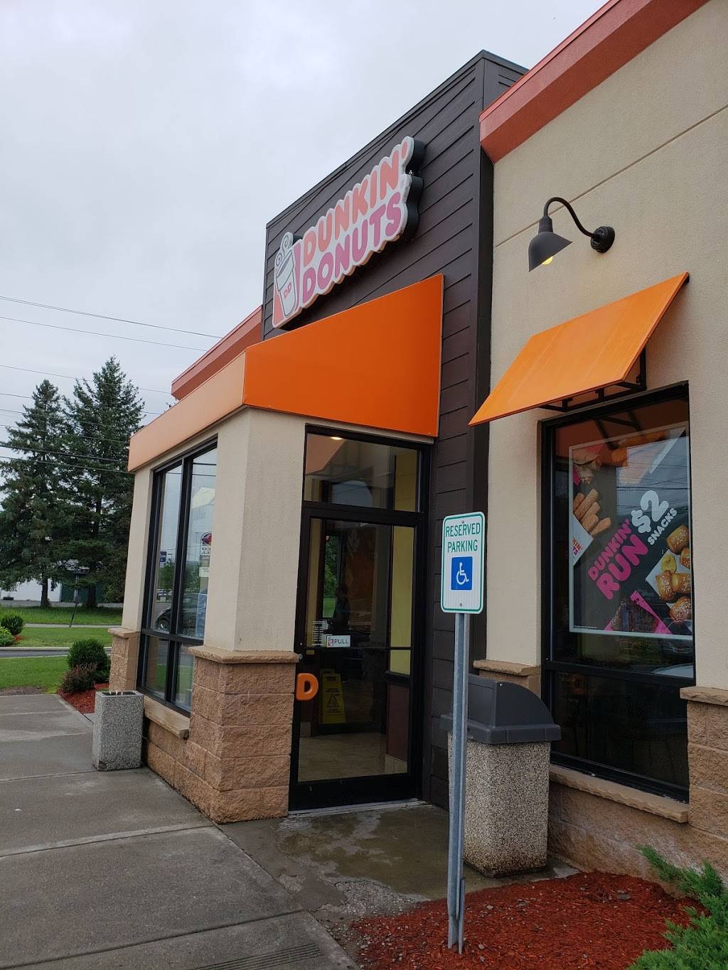 Dunkin | bakery | 350 W Morris St, Bath, NY 14810, USA | 6076225062 OR +1 607-622-5062