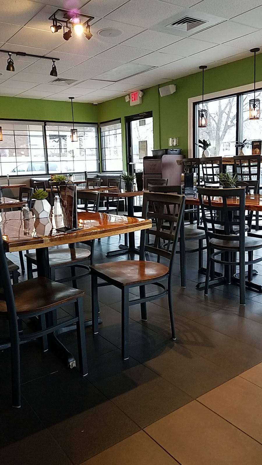 Salsa Verde | restaurant | 107 N Batavia Ave, Batavia, IL 60510, USA | 6304253521 OR +1 630-425-3521