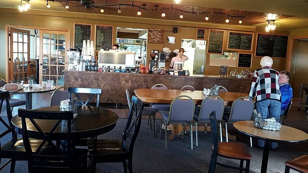 The Grounds on the Green | cafe | 15256 US-12, Cokato, MN 55321, USA | 3202862423 OR +1 320-286-2423