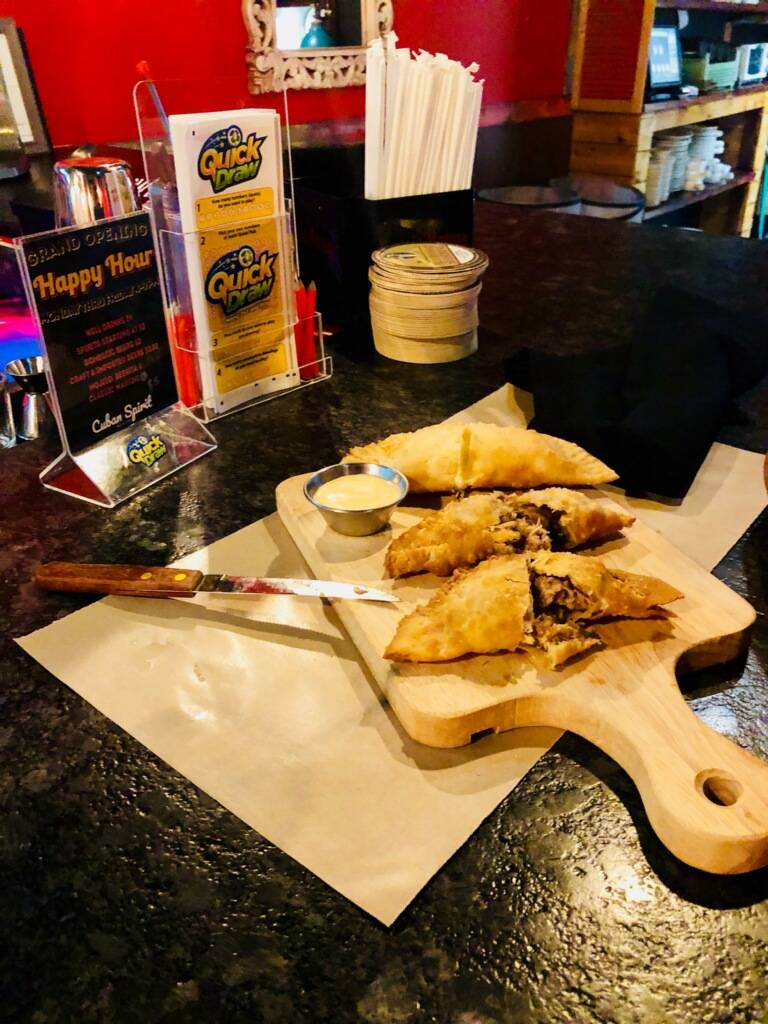 Union City Social Eatery & Lounge | restaurant | 414 38th St, Union City, NJ 07087, USA | 2018668115 OR +1 201-866-8115