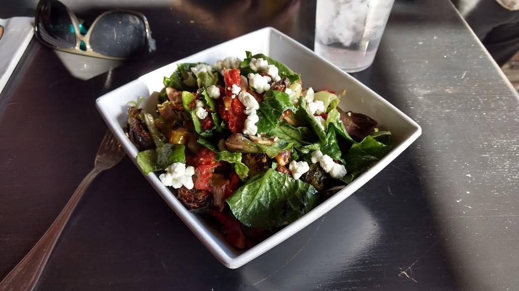 Sharks Cove | restaurant | 309 Manhattan Beach Blvd, Manhattan Beach, CA 90266, USA | 3105452683 OR +1 310-545-2683