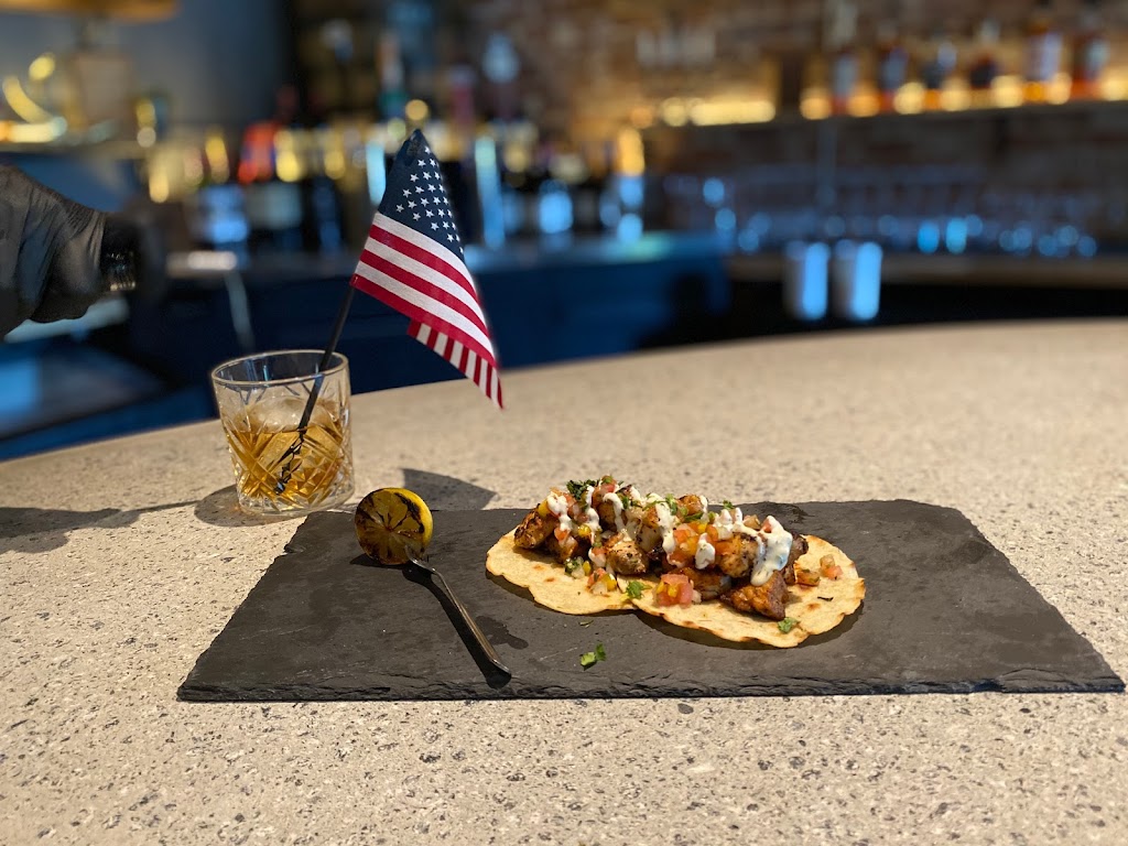 Whiskey & Water - Seafood and Bourbon Bar | restaurant | 187 Depot St, Blue Ridge, GA 30513, USA | 7069460551 OR +1 706-946-0551