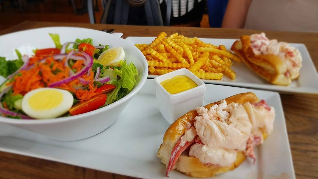 Bunkers Wharf Restaurant | restaurant | 260 E Schoodic Dr, Birch Harbor, ME 04613, USA | 2079639111 OR +1 207-963-9111