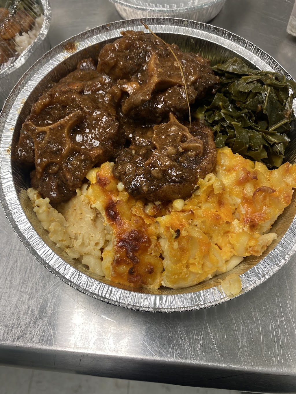Eat Like Me Restaurant | restaurant | 617 E Southerland St, Wallace, NC 28466, USA | 9102844579 OR +1 910-284-4579