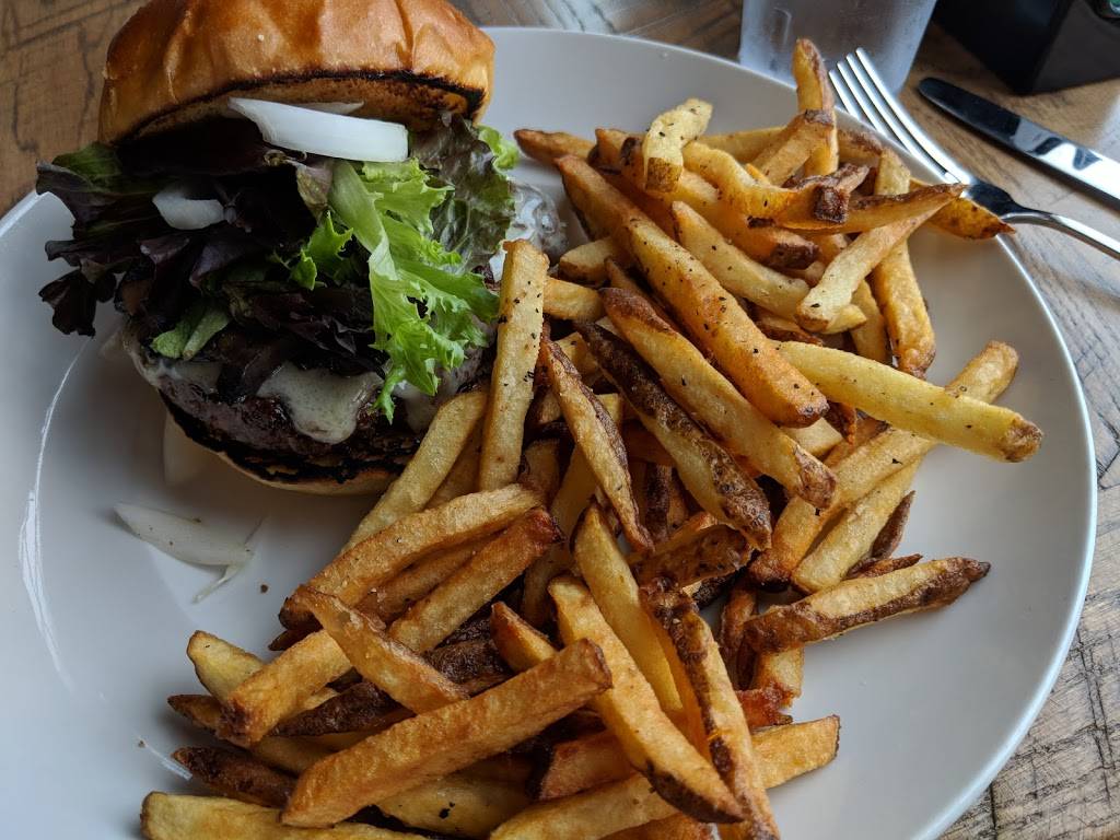 Bunkers Wharf Restaurant | restaurant | 260 E Schoodic Dr, Birch Harbor, ME 04613, USA | 2079639111 OR +1 207-963-9111